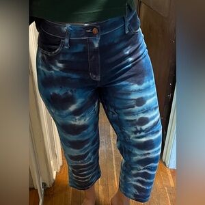 Old Navy Women’s Size 10 Tie Dye Crop Jeans